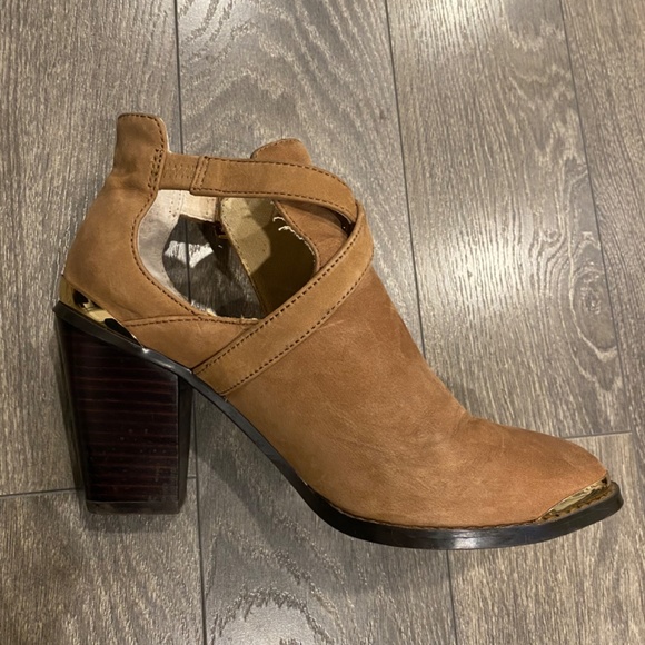 Aldo Womens Booties Size 7.5 Tan - Picture 2 of 3